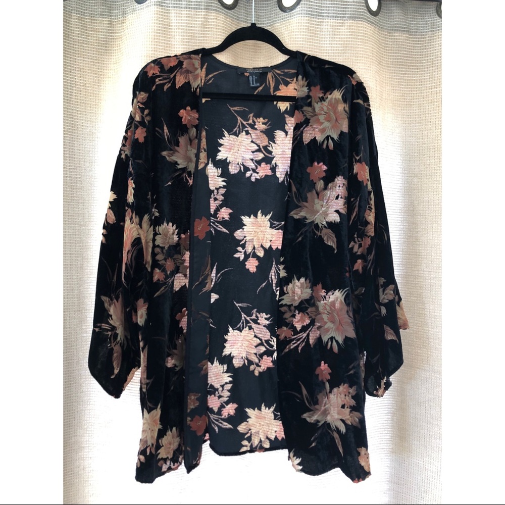 Crushed velvet burnout fall kimono
